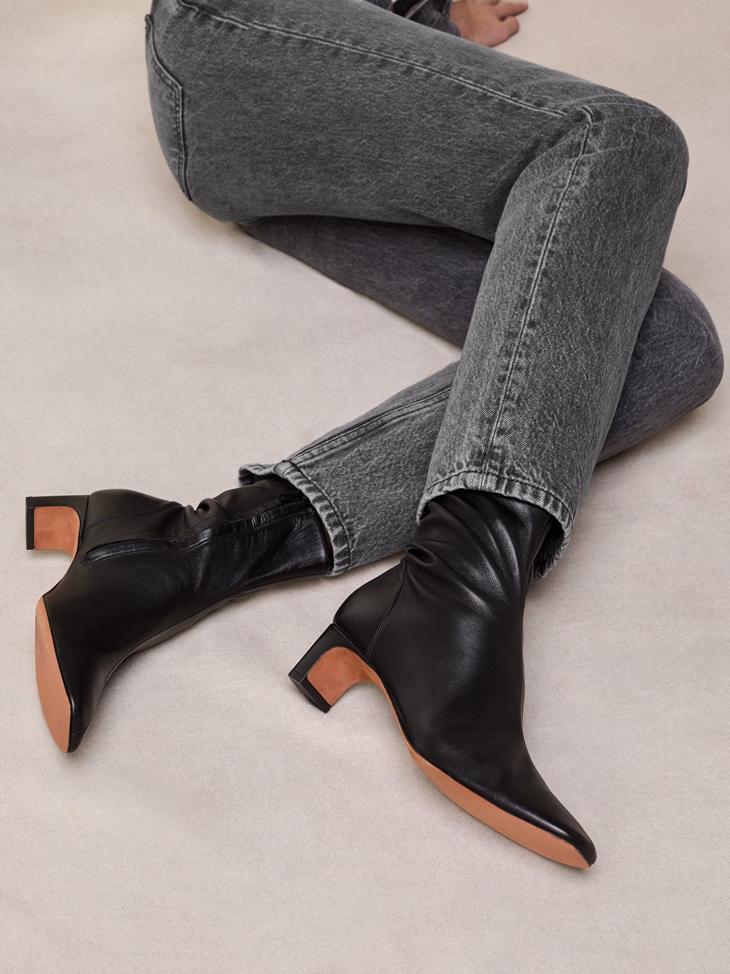 Black leather ankle boots Rouje