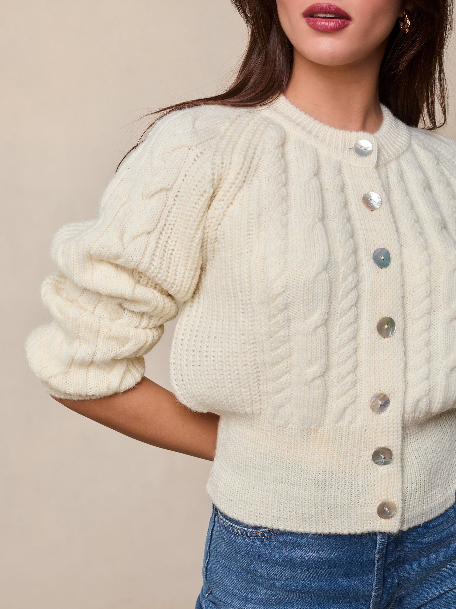 100% wool cardigan with mother-of-pearl buttons | Rouje