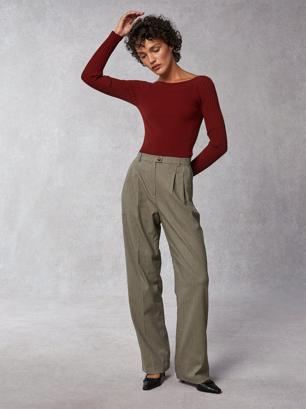 High-Waisted Chino Trousers with Drawstring Waist in Stratton Khaki So –  STEF MOUCHIE